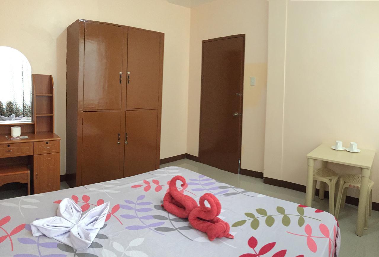 Brielles Travellers Inn Tagbilaran Exterior foto